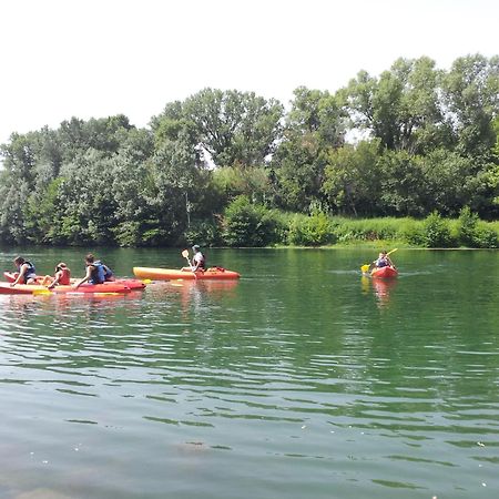 Camping Paradis Bellerive Montfrin Zewnętrze zdjęcie