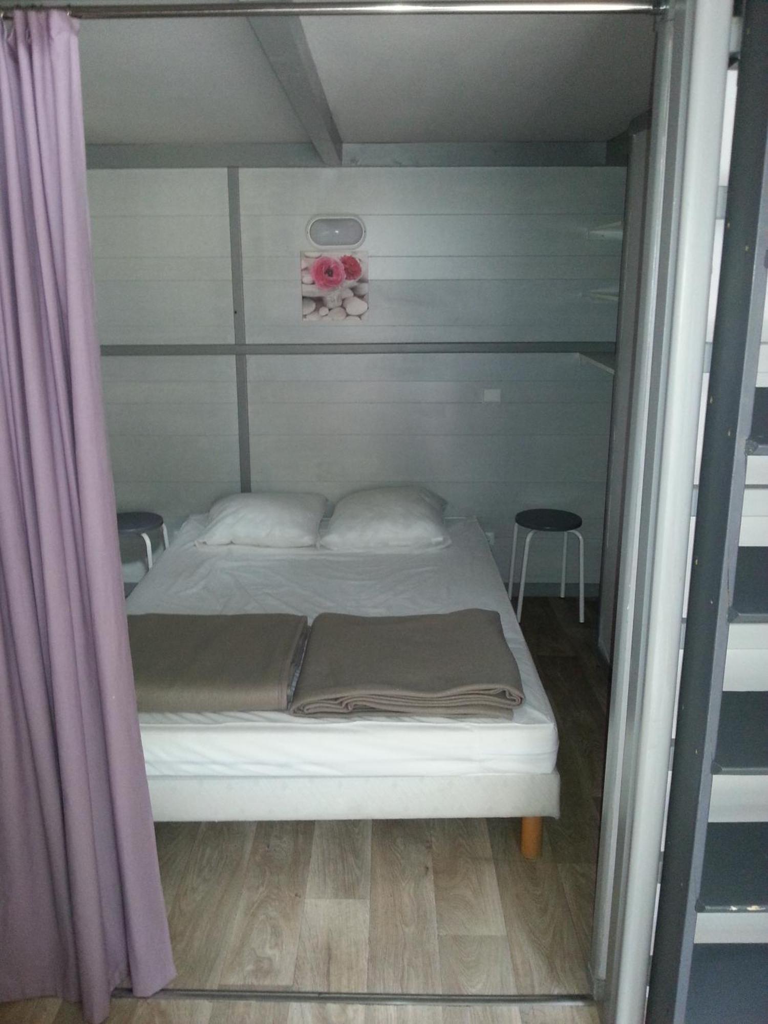 Camping Paradis Bellerive Montfrin Pokój zdjęcie